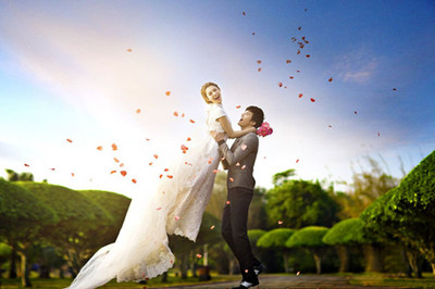 上海婚紗攝影前十強(qiáng) 上海婚紗照價(jià)位是多少